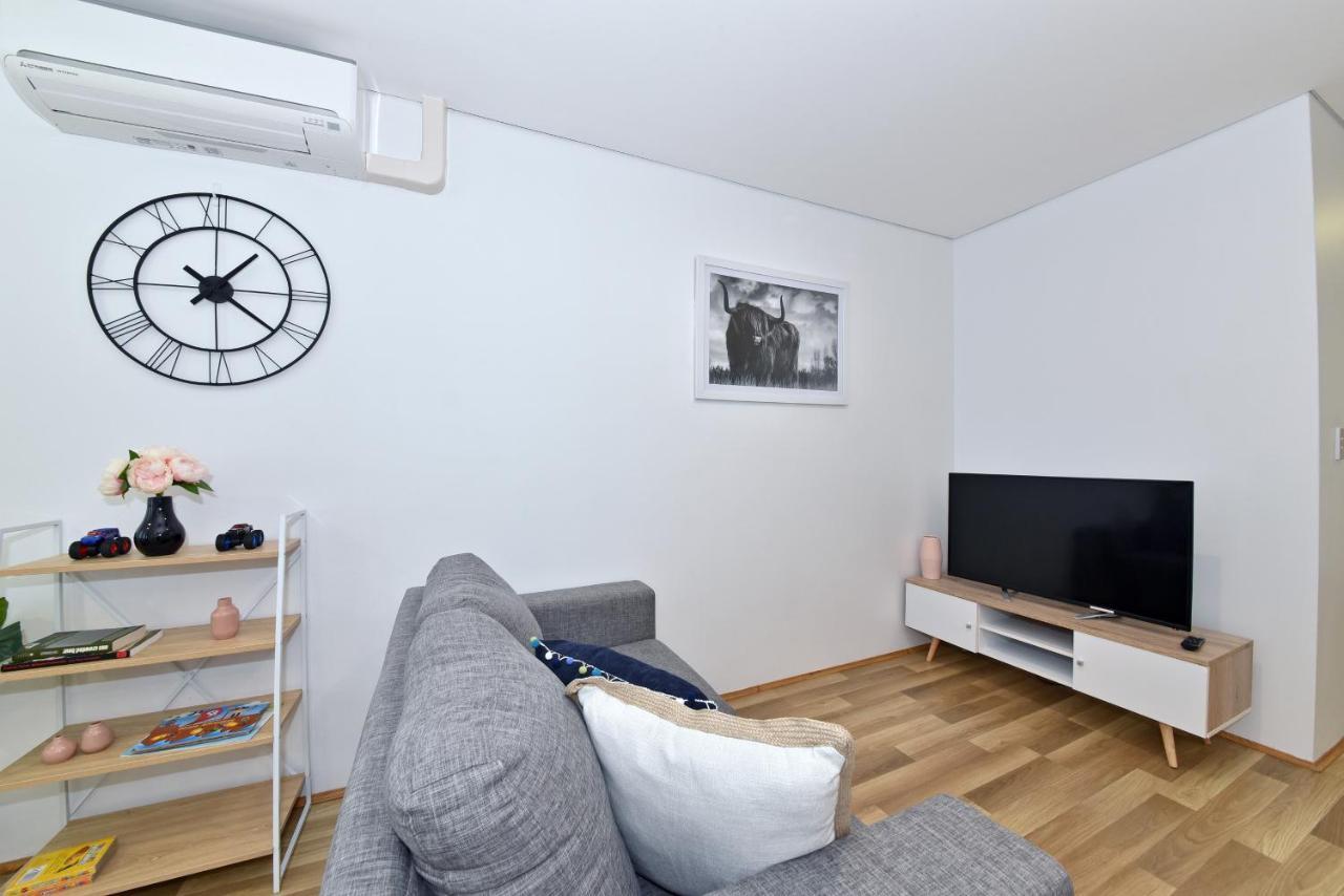 2X2 Modern Apartment Near Airport And City Perth Esterno foto