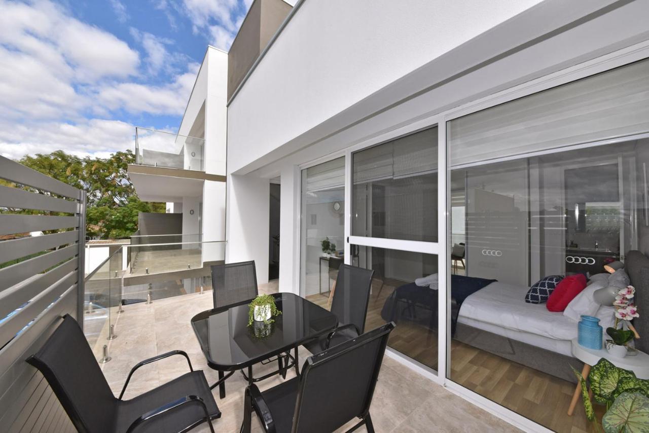 2X2 Modern Apartment Near Airport And City Perth Esterno foto