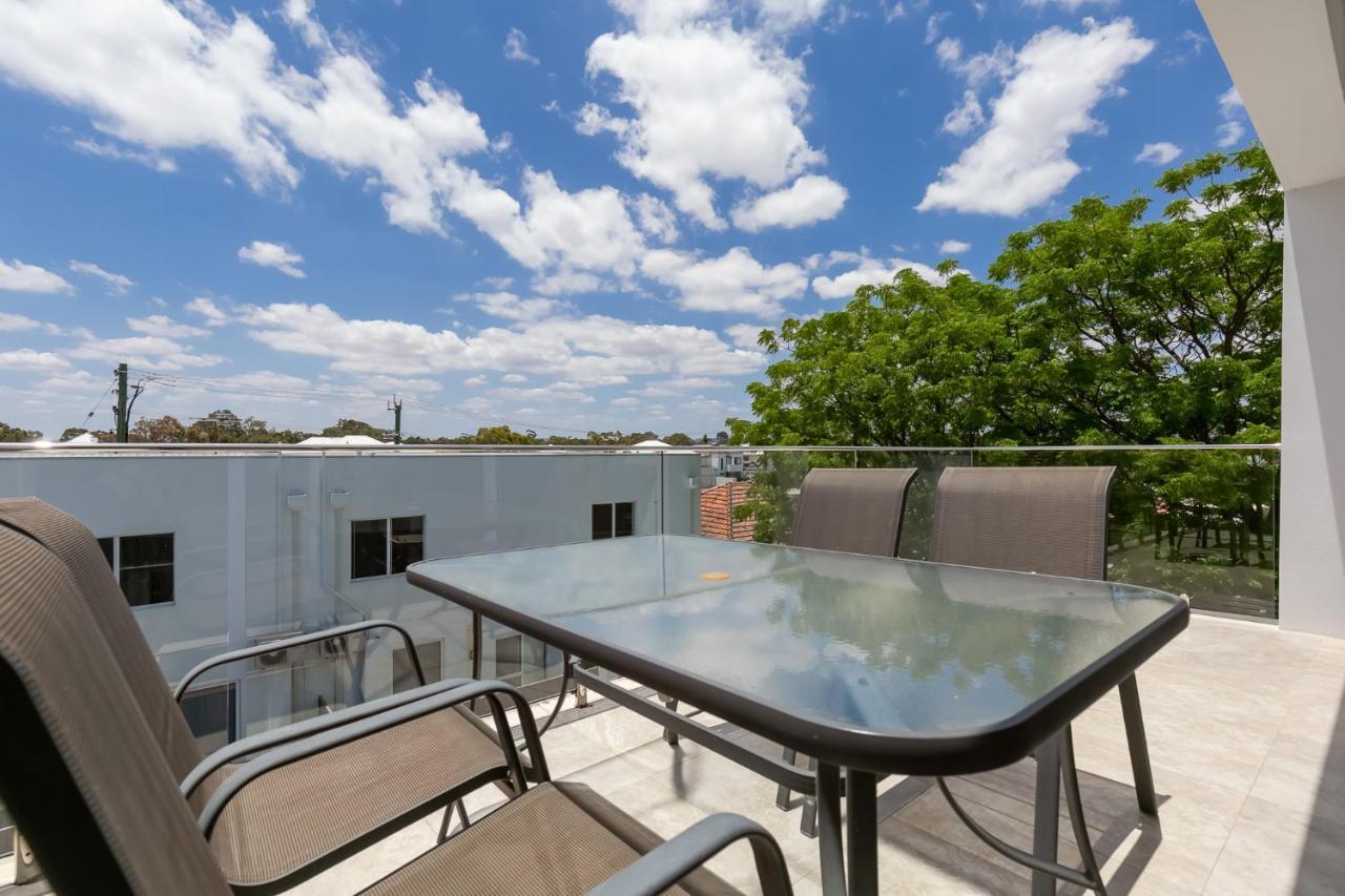 2X2 Modern Apartment Near Airport And City Perth Esterno foto